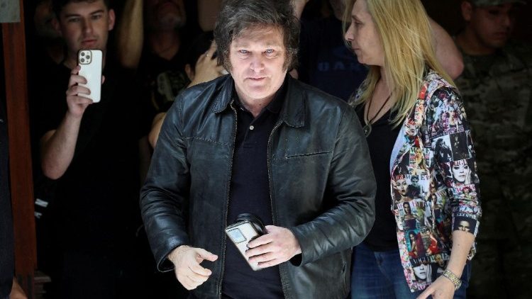 Javieras Milei laimėjo antrąjį Argentinos prezidento rinkimų turą