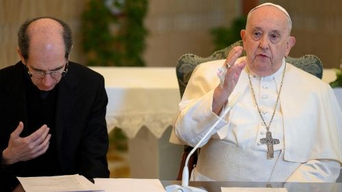 Papež Frančišek: Kdor ne želi dialoga, ne želi miru