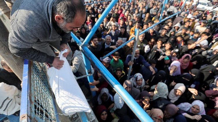 Distribuição de ajuda humanitária em Gaza