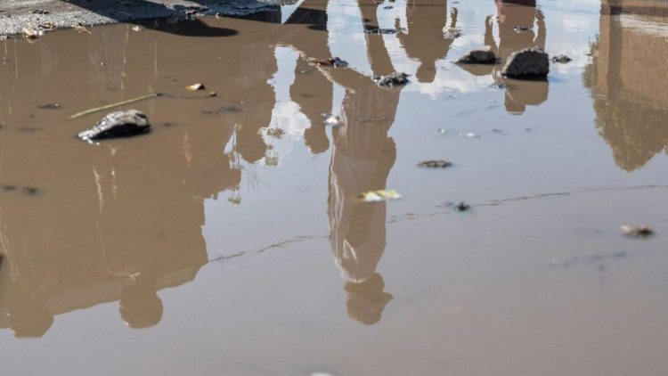 Flüchtlinge im Kongo. Zu den bewaffneten Konflikten zwischen Rebellengruppen kommen verheerende Überschwemmungen.