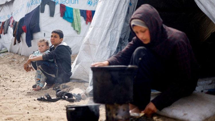 Sfollati palestinesi a Gaza 