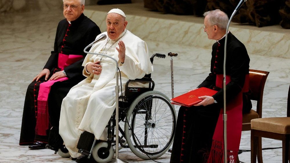 Bei der Audienz für Mitarbeiter und Patienten der Kinderklinik Bambino Gesù am 16.3.2024 im Vatikan