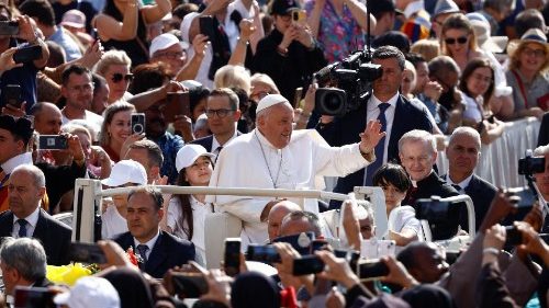 ር.ሊ.ጳ ፍራንችስኮስ መንፈስ ቅዱስ ዓለምን ከግራ መጋባት ወደ ውበት ለውጦታል ማለታቸው ተገለጸ!  