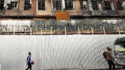 Shopping Mall in Nairobi, die während der Proteste gegen das Finanzgesetz abgebrannt wurde