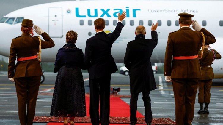 Цырымонія развітання ў аэрапорце Люксембурга