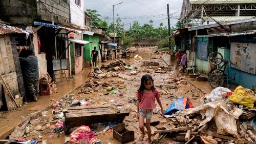 Quang cảnh sau trận lũ lụt tại Philippines