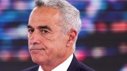 Calin Georgescu führt überraschend bei den Präsidentschaftswahlen in Rumänien