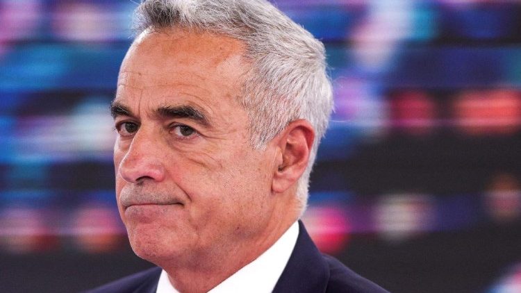 Calin Georgescu führt überraschend bei den Präsidentschaftswahlen in Rumänien