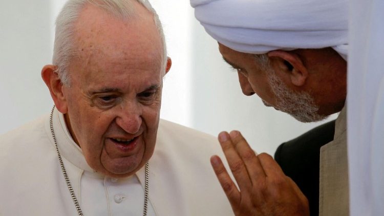 Papst Franziskus bei seinem Irak-Besuch 2021
