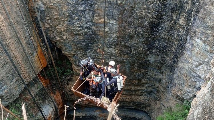 Rescue operation for miners in Umrangso