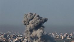 காசாவில் தாக்குதல் 