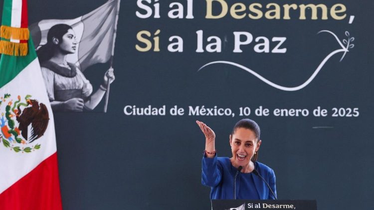 Die mexikanische Präsidentin Claudia Sheinbaum startet die Kampagne „Ja zur Abrüstung, Ja zum Frieden“ in Mexiko-Stadt