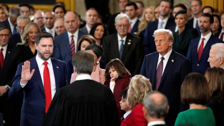 Priesaikos ceremonijos momentas