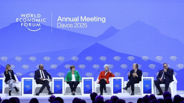 A svájci Davosban pénteken ér véget a Világgazdasági Fórum