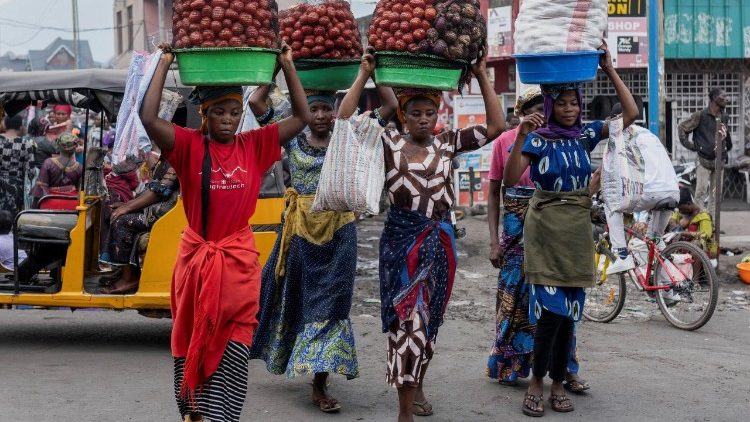 Donne al mercato di Goma dopo l'arrivo dei ribelli dell'M23