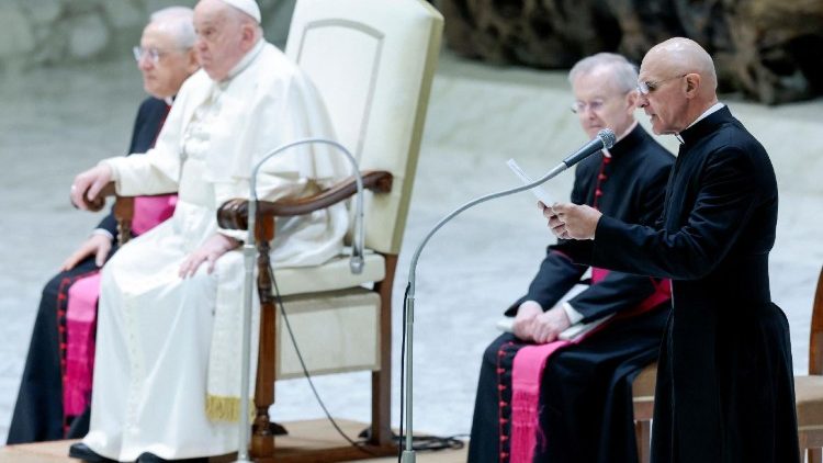 संत पापा फ्रांसिस आमदर्शन समारोह में