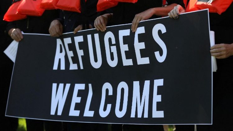 அமெரிக்க ஐக்கிய நாட்டில் அகதிகளிடையே திருஅவை பணி