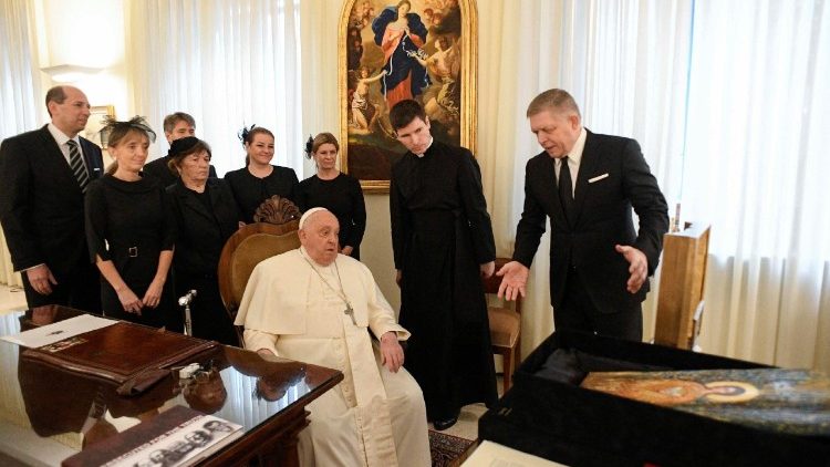 उपहारों का आदान-प्रदान