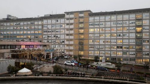 Gesundheits-Update: Geruhsame Nacht für den Papst