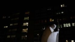 Das Gemelli-Krankenhaus am Abend