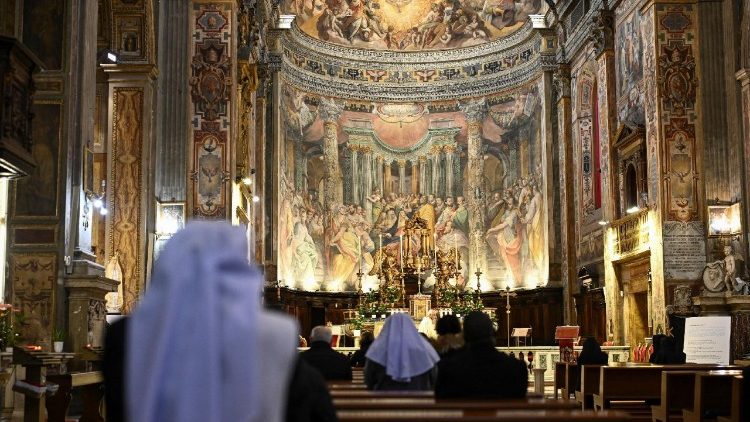 Roho Mtakatifu ni Bwana Mleta Uzima atokaye kwa Baba na Mwana.