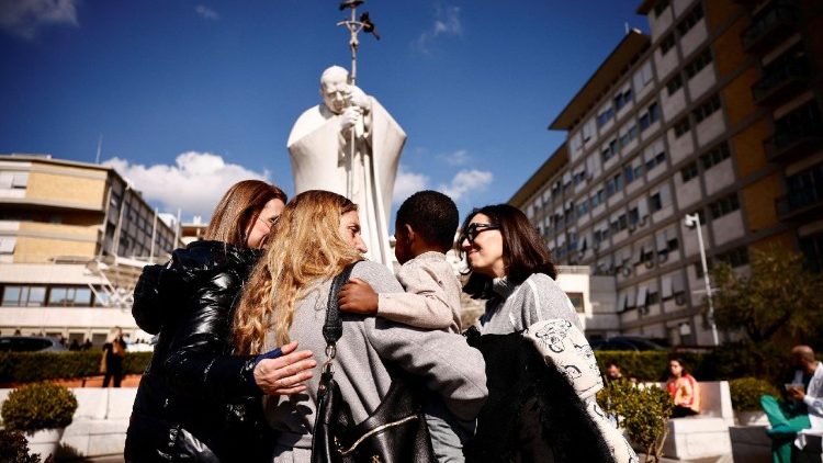 Papa Francisko anaendelea na matibabu katika Hospitali ya Gemelli,Roma.