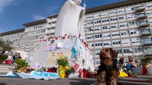 Papst will am Sonntag Segen erteilen - Live bei uns ab 11.55 Uhr