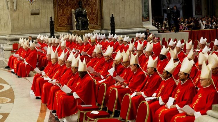 Papa Francisko alitetea haki msingi za wafanyakazi