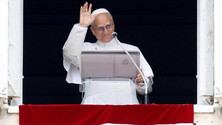 Påve Leo XIV under Angelus