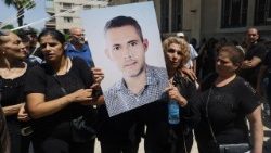 Funeral das vítimas do atentado suicida em Damasco.