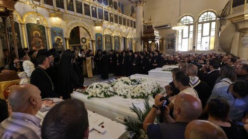 संत पापा लियो 14वें ने दमिश्क बमबारी के पीड़ितों को टेलीग्राम भेजा