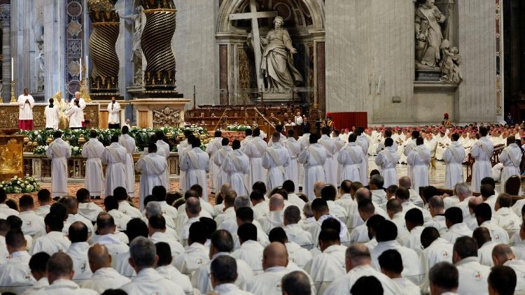 Սուրբ Պատարագ և քահանայական ձեռնադրութիւն Յիսուսի Ամենասուրբ Սրտի տօնին ու Քահանաներու յոբելեանին առիթով