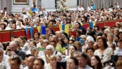 ವ್ಯಾಟಿಕನ್ ನಲ್ಲಿ ನಡೆದ ಕಾಡಿ೯ನಲ್ ಗಳ ಅಸಾಧಾರಣ ಕಾನ್ಸಿಸ್ಟರಿಯ ಉದ್ಘಾಟನಾ ಅಧಿವೇಶನವನ್ನು ಜಗದ್ಗರು XIV ನೇ ಲಿಯೋರವರು ಉದ್ದೇಶಿಸಿ ಭಾಷಣ ಮಾಡಿದರು.