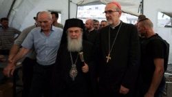 பாதிக்கப்பட்டவர்களைக் காணச் சென்ற கிறிஸ்தவத் தலைவர்கள்