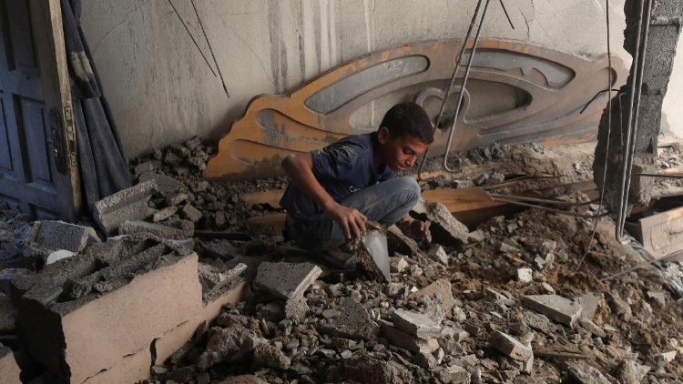 Humanitarian crisis in Gaza