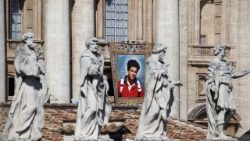 Carlo Acutis a szentek között Pier Giorgio Frassatival együtt 