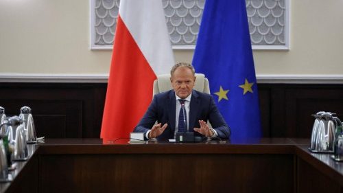 Il primo ministro polacco Donald Tusk ha convocato una riunione straordinaria