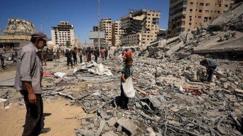 Israele apre fronti di fuoco in Yemen e Libano. Il Parlamento Europeo vota per la Palestina