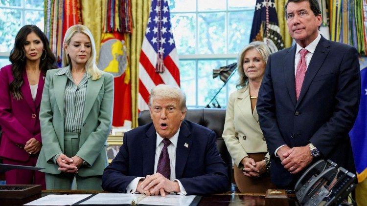 Il presidente statunitense alla Casa Bianca