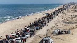 Folket flyr Gaza city