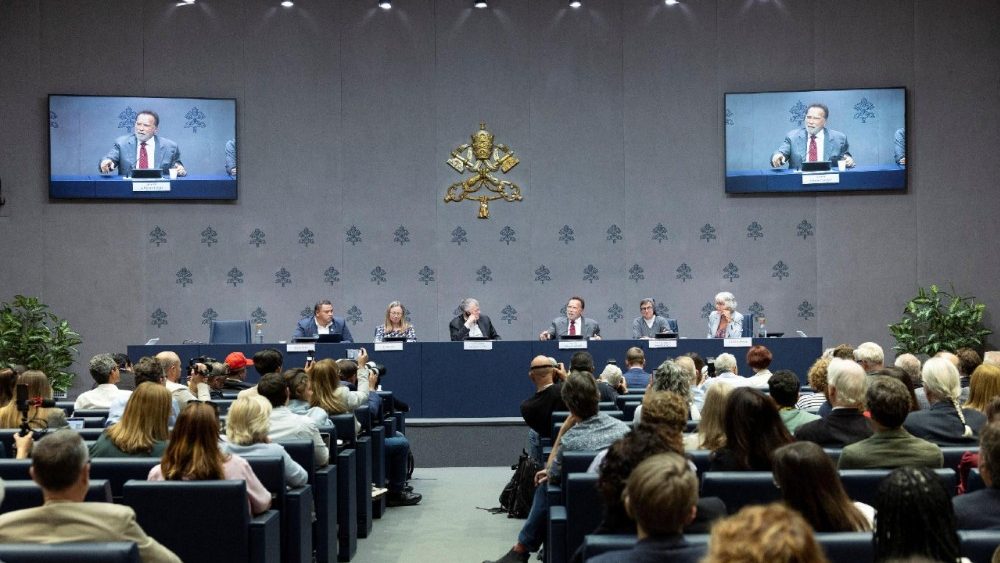 Në Vatikan prezantohet konferenca ndërkombëtare "Raising hope for Climate change"