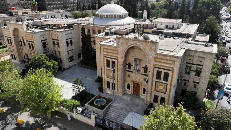 L'edificio che ospita il Parlamento di Damasco