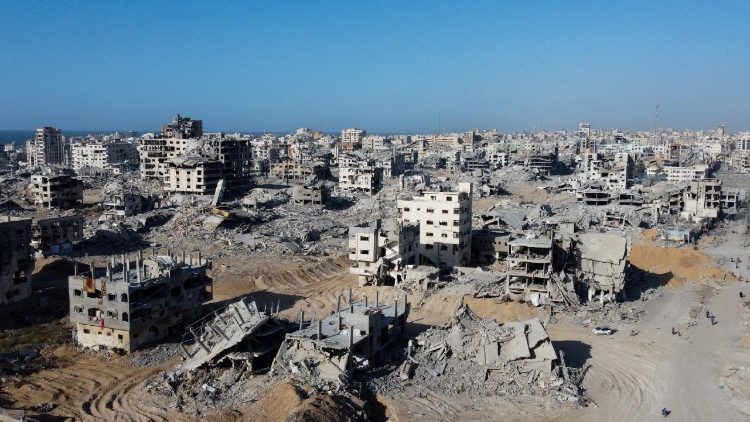 Drónfelvétel a tűzszünet alatti támadás pusztításáról Gázában