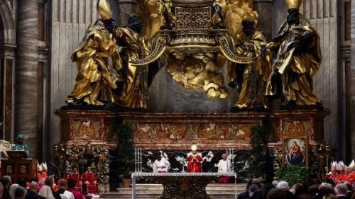 Szentmise Ferenc pápa és az év során elhunyt bíborosok és püspökök lelki üdvéért 