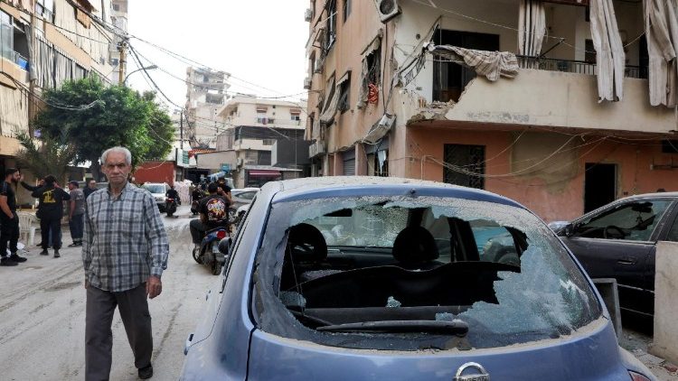 Pesante raid israeliano su uno dei sobborghi meridionali di Beirut in Libano (Reuters)