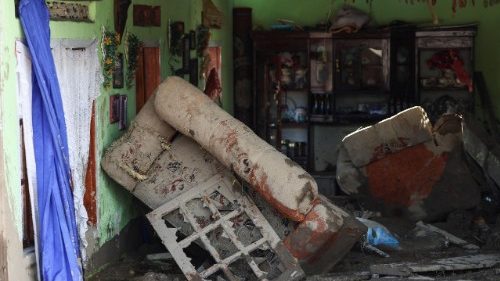 Podem passar de mil as mortes por inundações no sul da Ásia