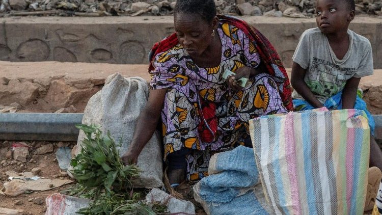 البابا يعرب عن قربه من سكان جمهورية الكونغو الديمقراطية