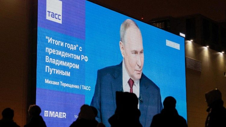 Un momento della conferenza stampa del presidente Putin