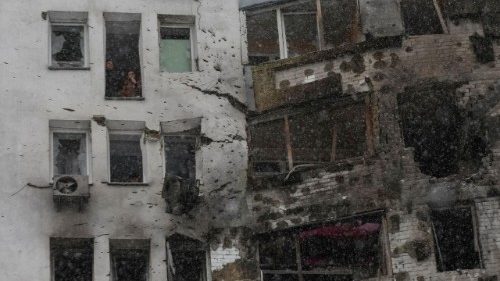 Emergenza freddo in Ucraina per i raid russi. Caritas: ogni giorno si lotta per la vita