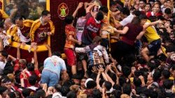 Den årliga processionen i Manila 